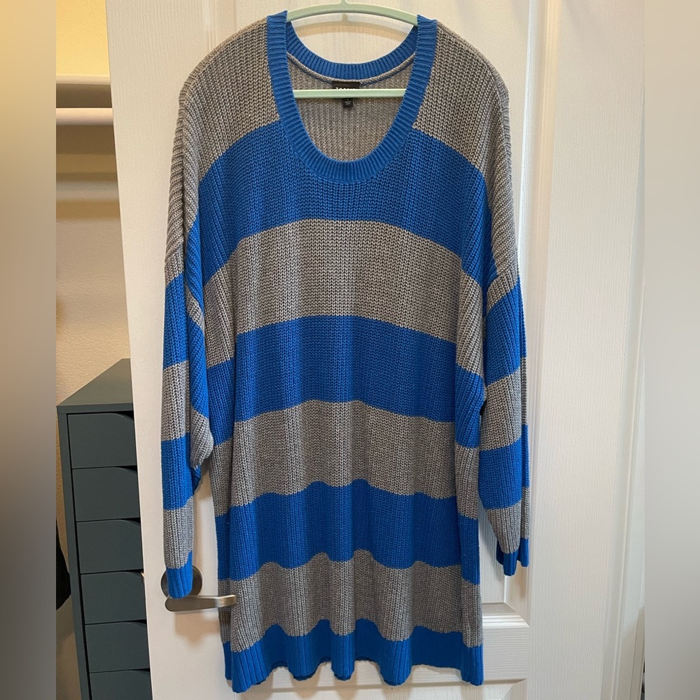 Torrid Blue and Gray Striped Crewneck Sweater Size 5